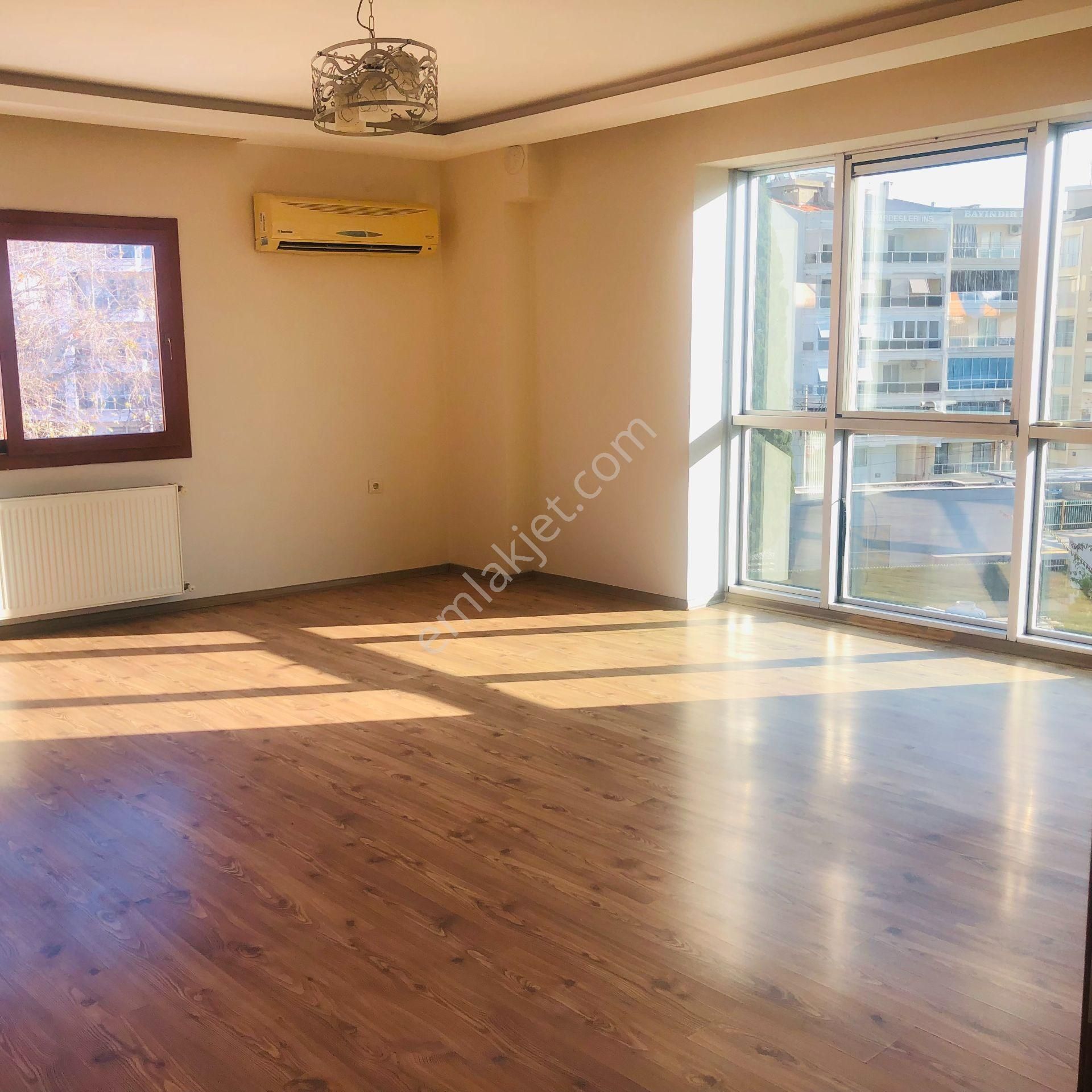 Karşıyaka Yalı Mahallesinde Satılık 3+1 Lüx Köşe Daire - Görsel 12