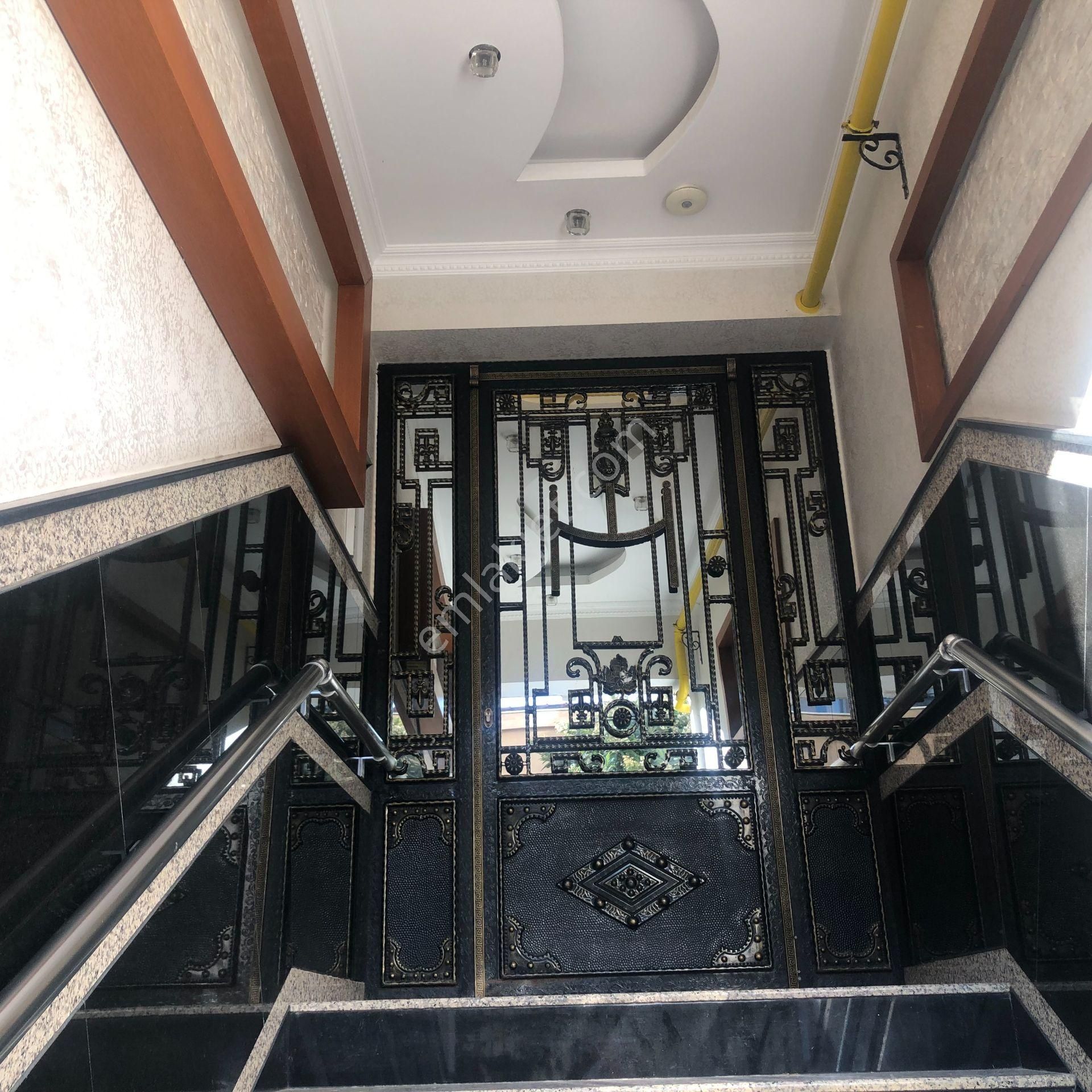 Karşıyaka Yalı Mahallesinde Satılık 3+1 Lüx Köşe Daire - Görsel 2