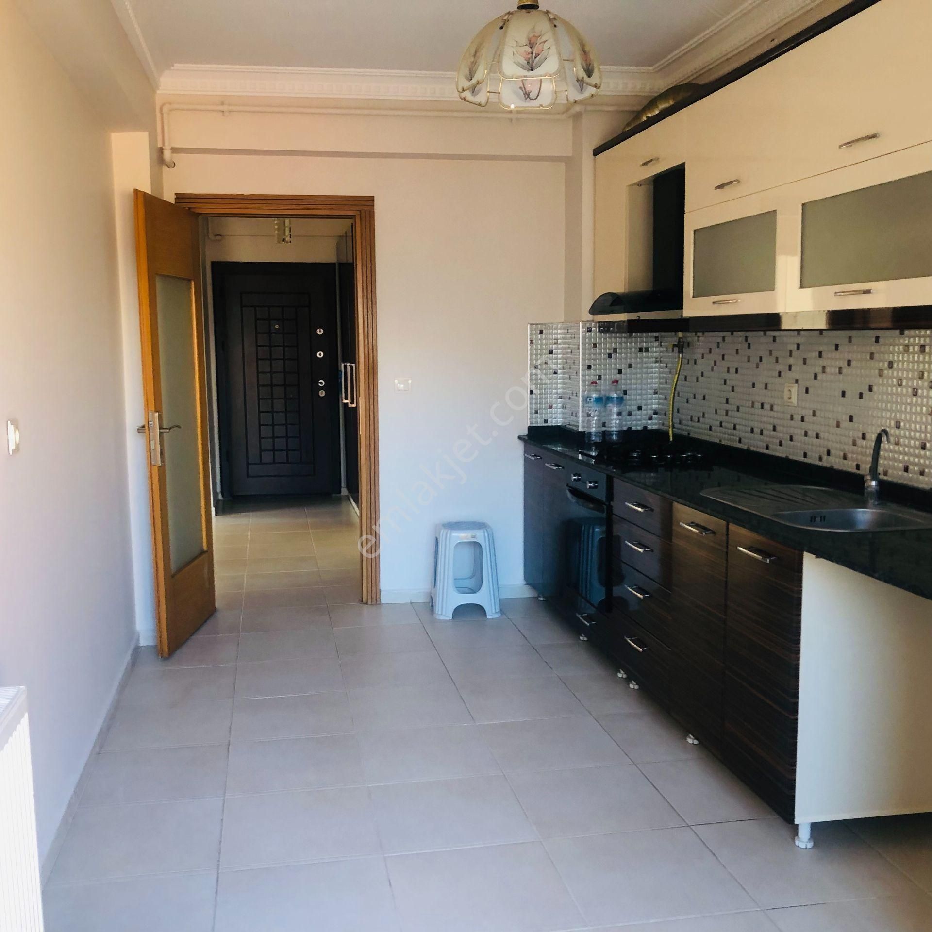 Karşıyaka Yalı Mahallesinde Satılık 3+1 Lüx Köşe Daire - Görsel 16