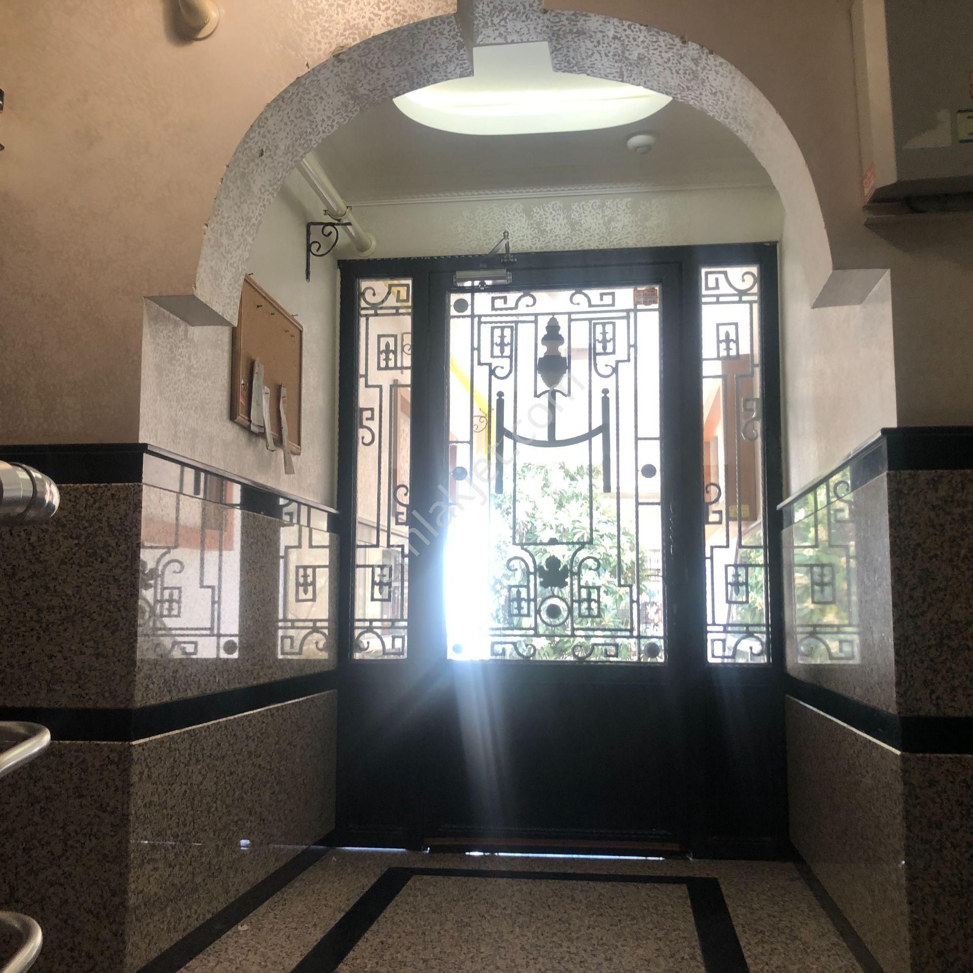 Karşıyaka Yalı Mahallesinde Satılık 3+1 Lüx Köşe Daire - Görsel 35