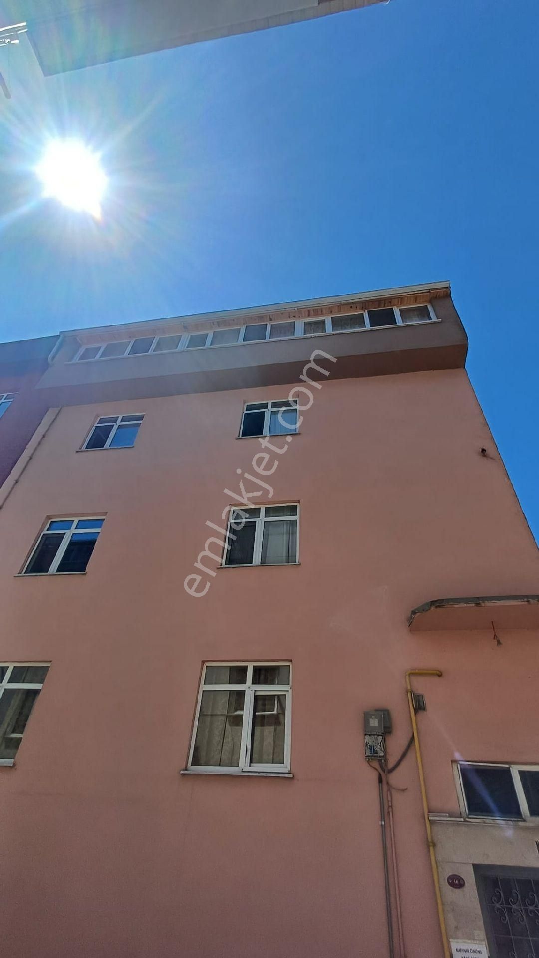 Deha Emlaktan Kiralık 2+1 Catı Katı Daire Konaklar Mahallesinde