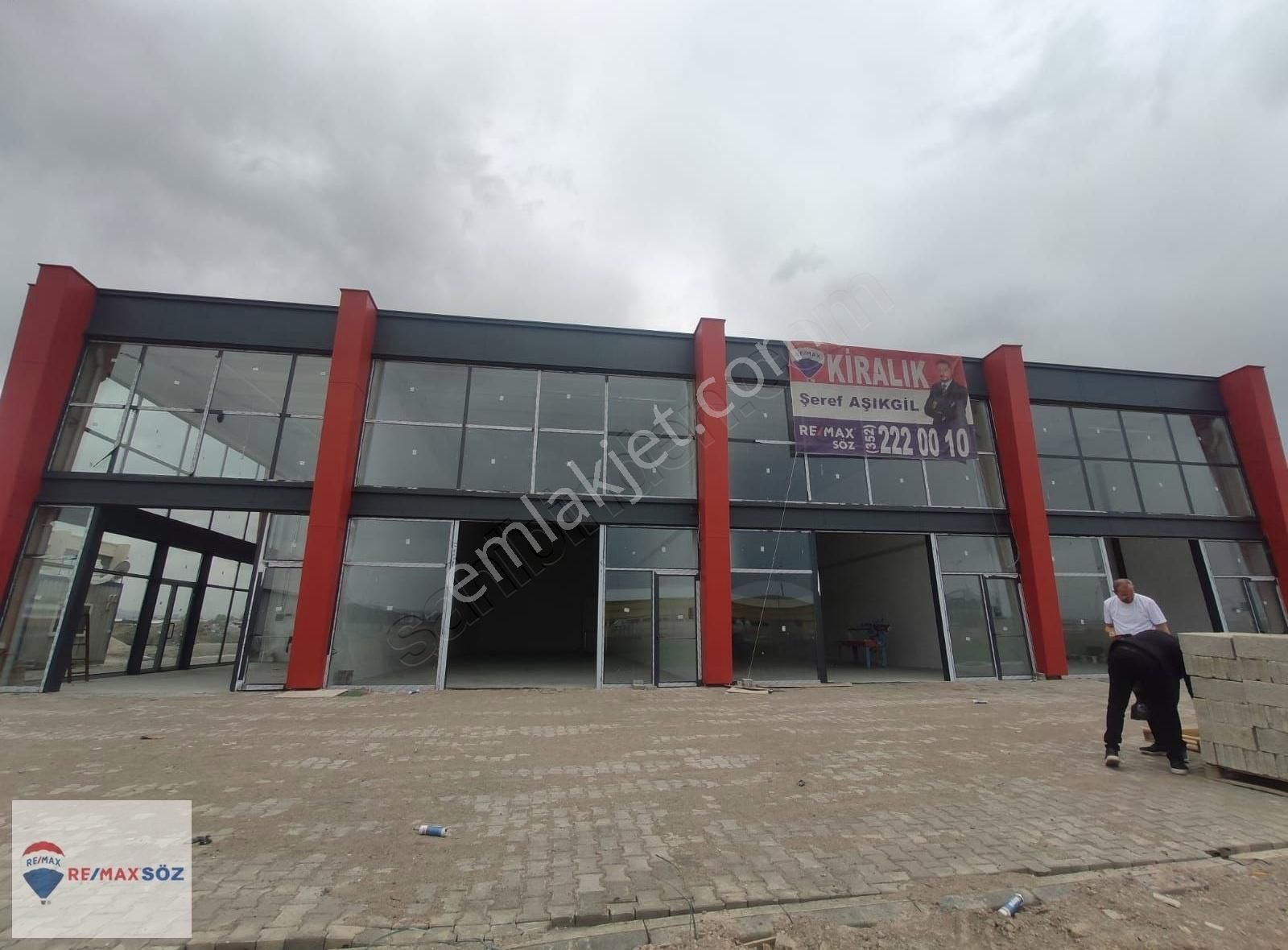 Merkez Osb Girişinde Bir Çok İş Koluna Uygun Kiralık Dükkan