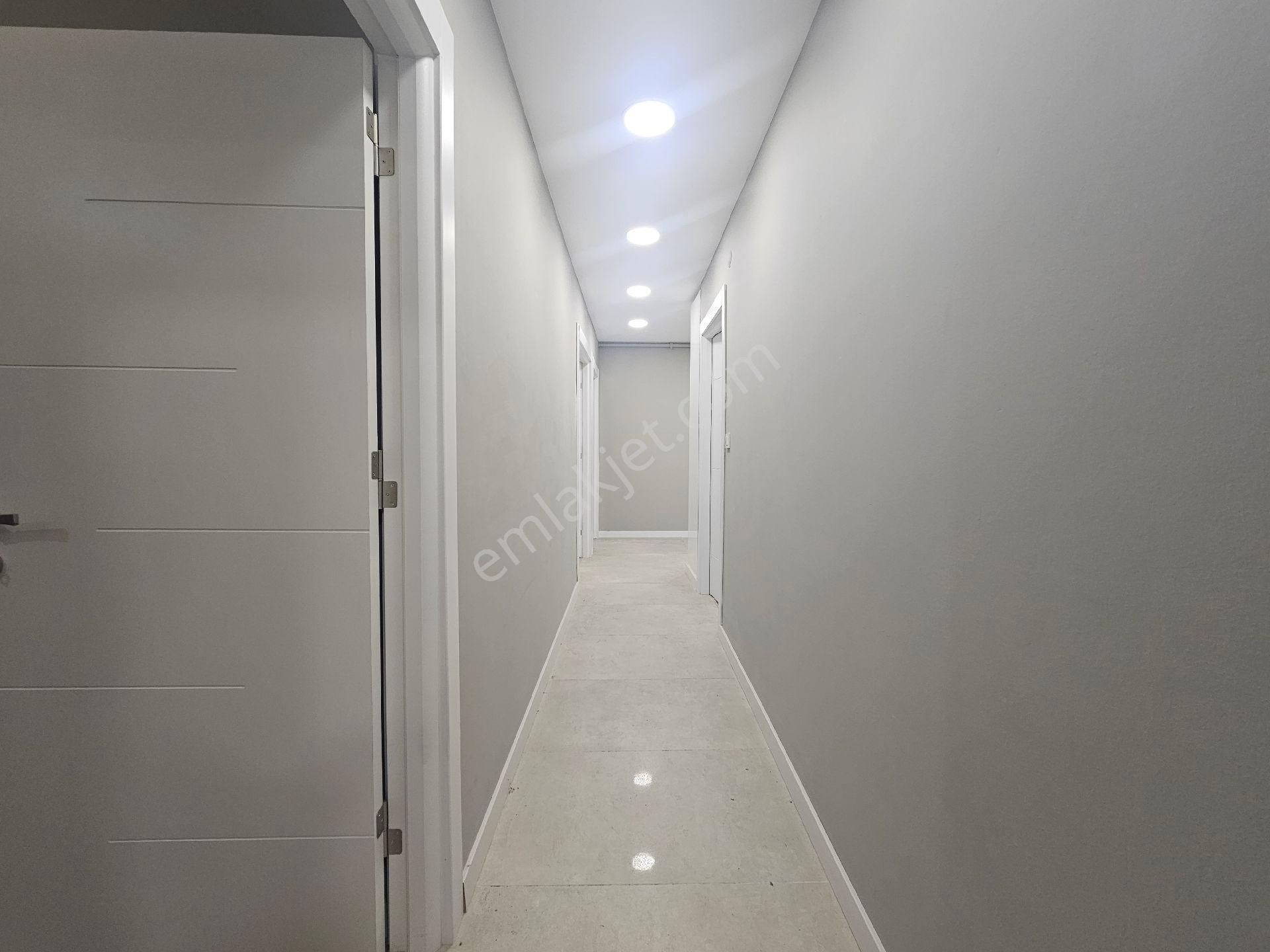 Cumhuriyet Mahallesi 2+1 Masrafsız Daire - Görsel 23
