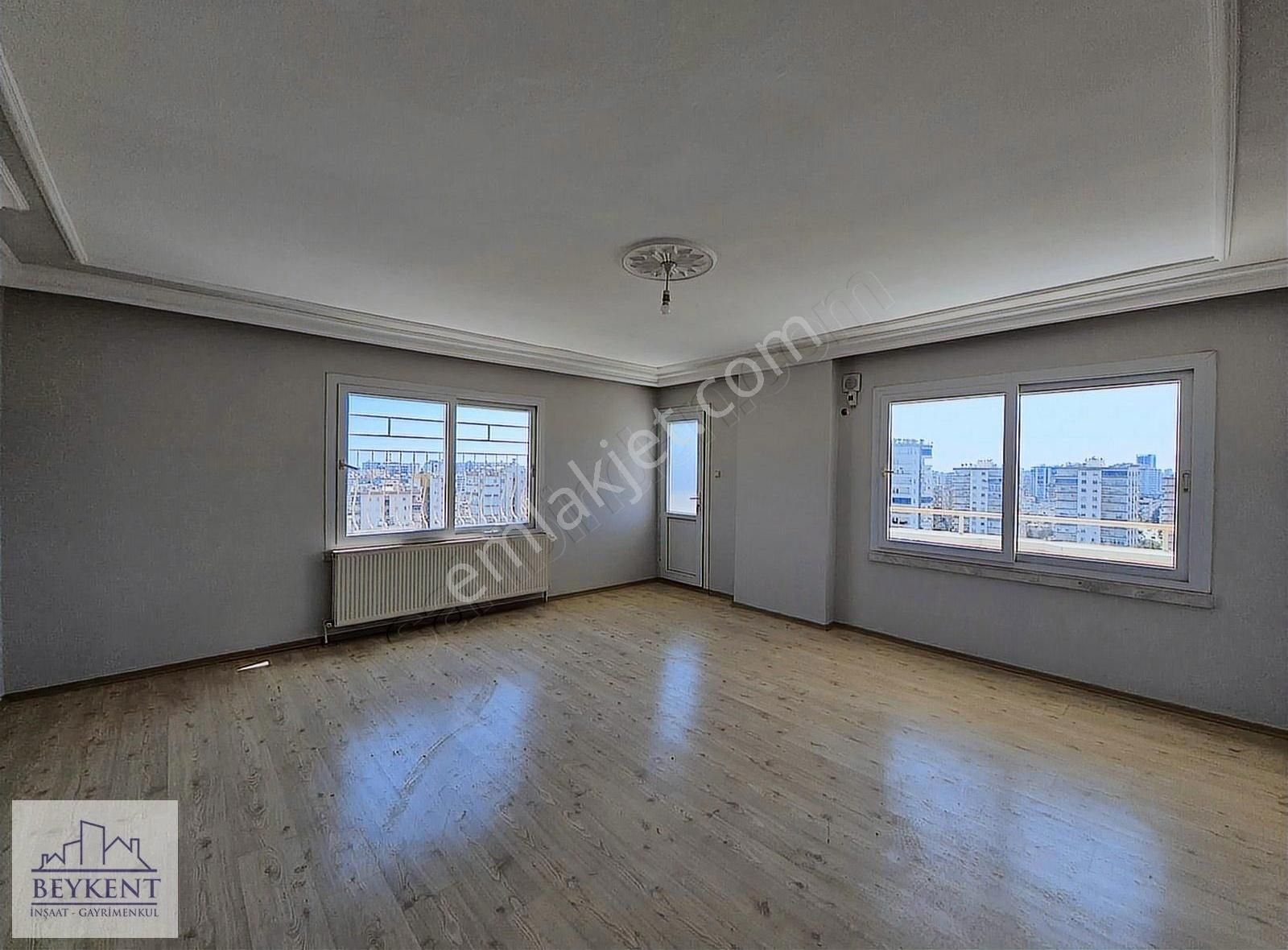 Beykent'den Atatürk Mah. Full Eşyalı Kiralık 3+1 Daire