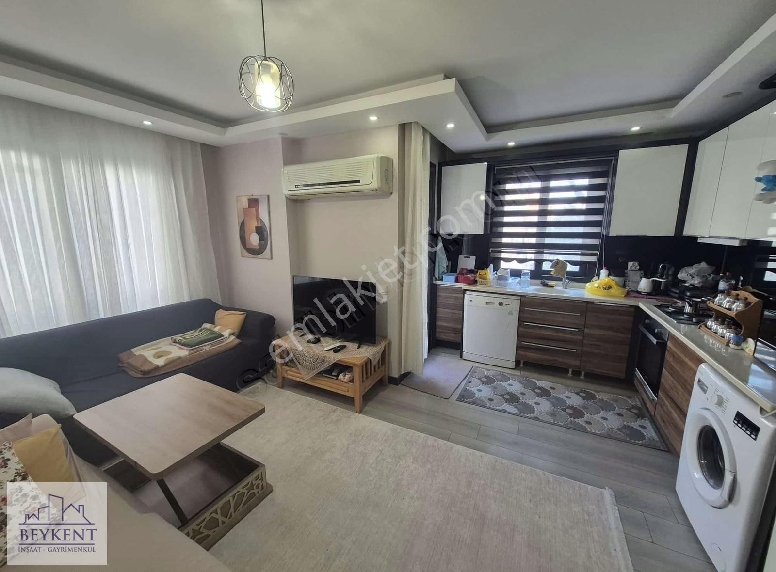 Beykent'den Atatürk Mah. Full Eşyalı Kiralık 1+1 Daire
