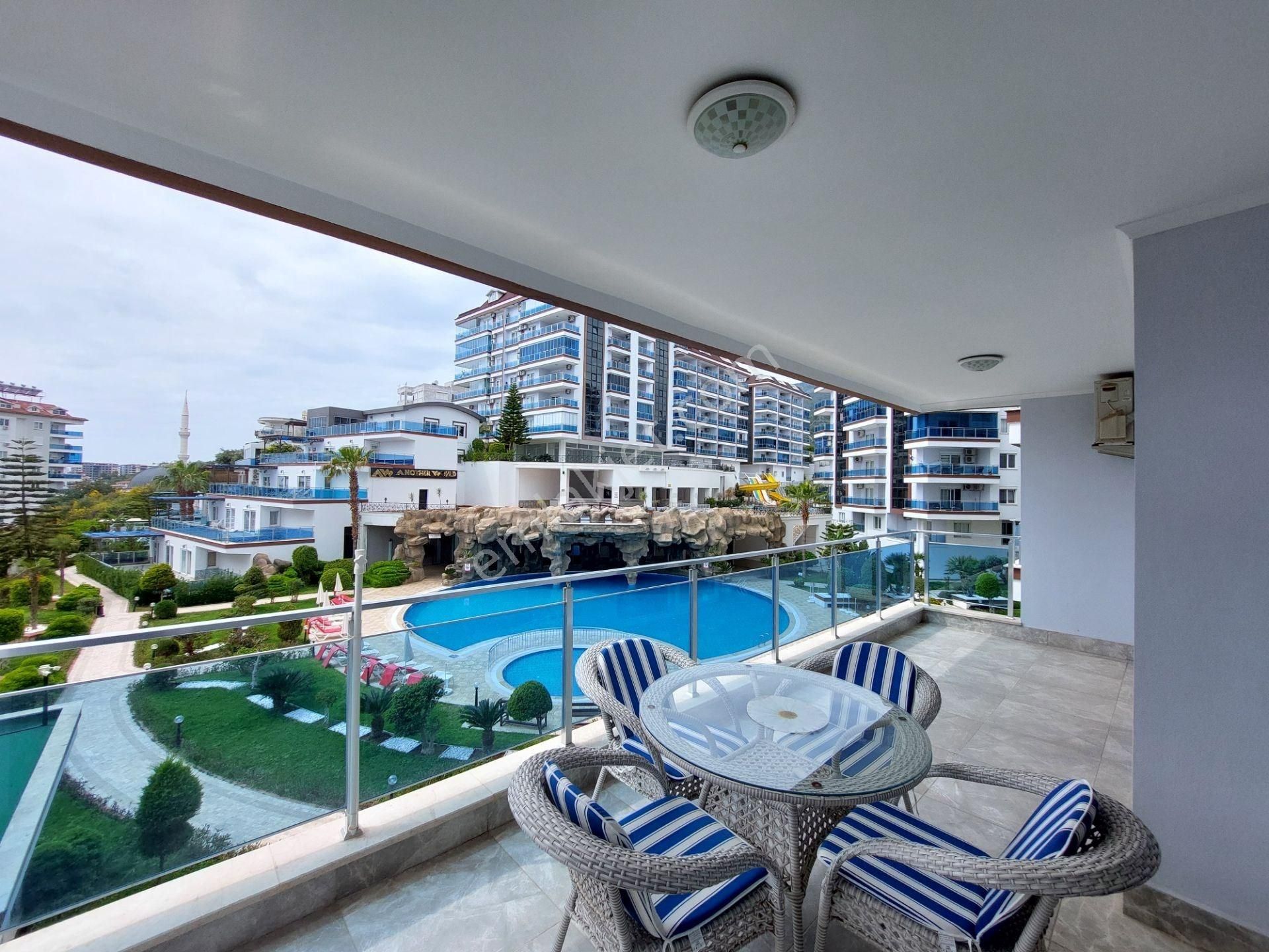 Alanya / Cikcilli – Another World Sitesi'nde Satılık Full Eşyalı 1+1 Daire