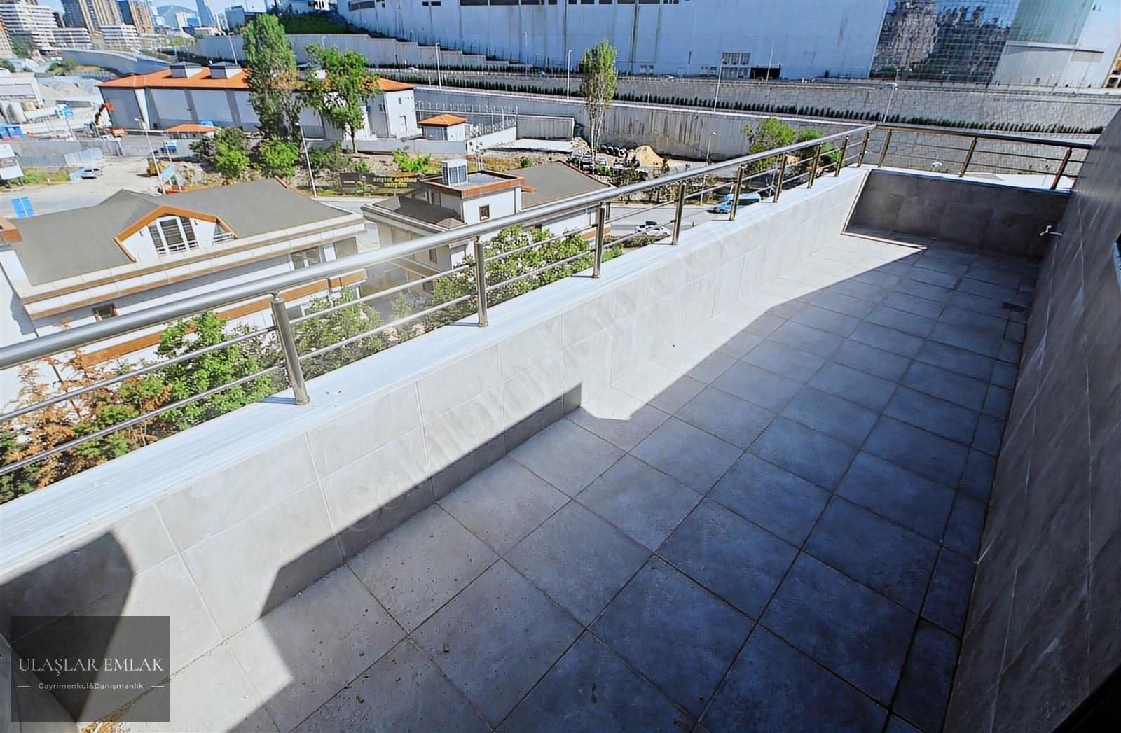 Finans Merkezi Karşısında Teraslı 4+1 190 M2 Ferah Dublex.. - Görsel 22