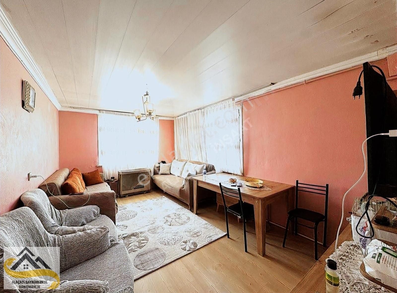 Alaçatı Dan Esentepe Mah'nde Hisseli 3. Kat 70 M2 1+1 99 Yapımı - Görsel 12