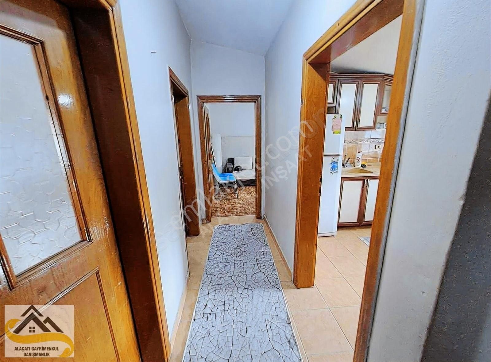 Alaçatı Dan Esentepe Mah'nde Eşyalı 110 M2 2005 Yapımı Çatı Katı