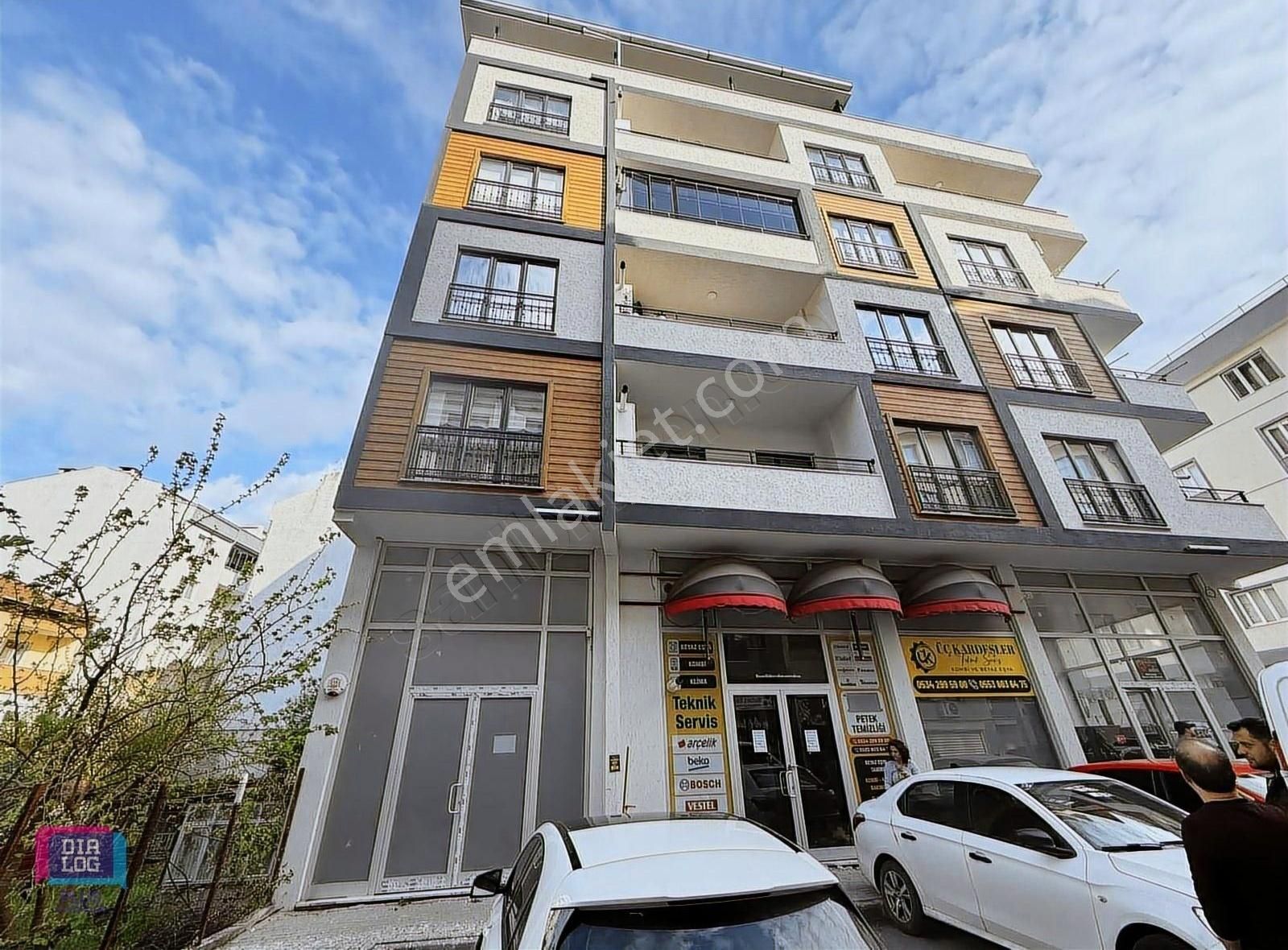 Dialog Plus Gayrimenkulden İhsaniye De Kiralık Dükkan