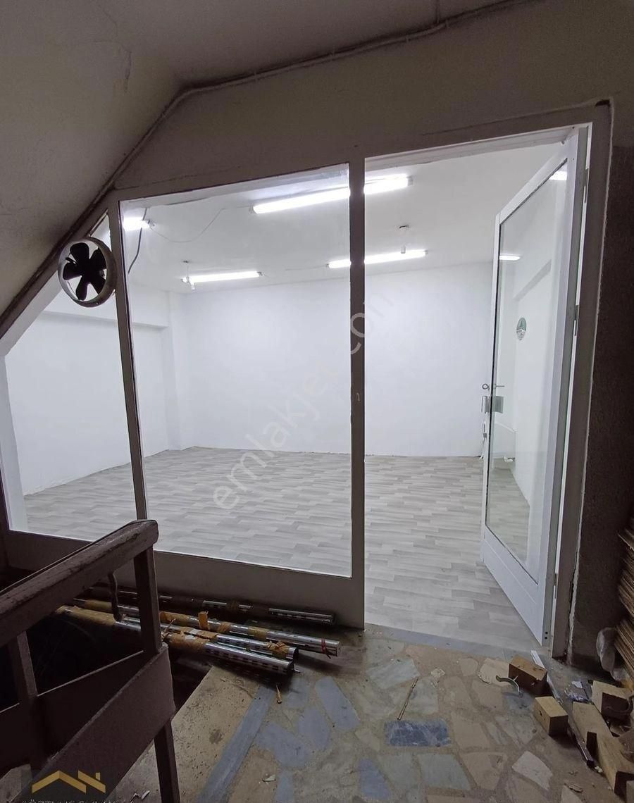 Beyazıd Gedikpaşa Bölgesinde Ticaretin Çok Yoğun Olduğu Bölgede 25 Metrekare Depo - Görsel 8