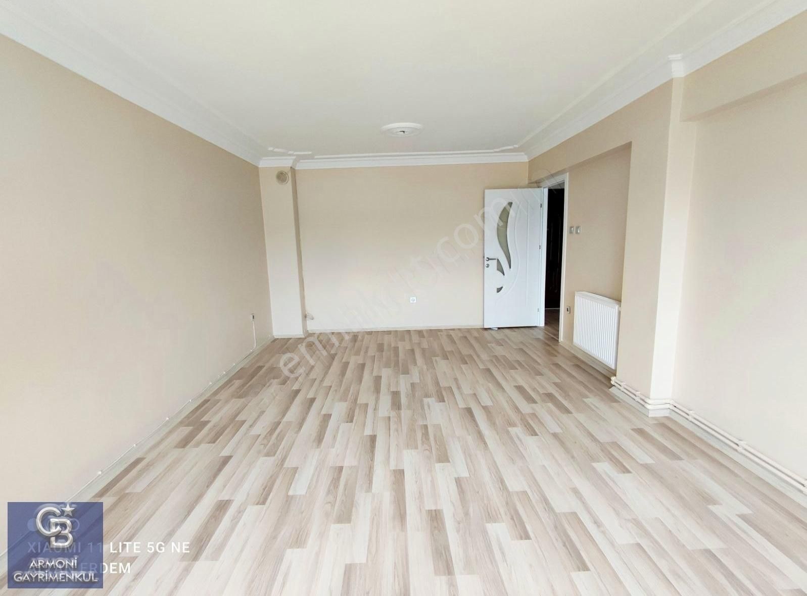 Güzelbahçe Yalı Mah. Merkezi Konumda Kiralık Geniş 2+1 Daire