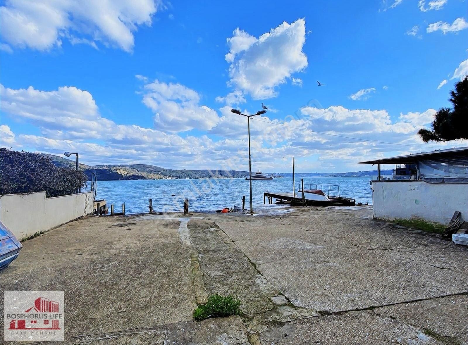 Sarıyer Yenimahalle'de Denize Sıfır Satılık Yalı - Görsel 3