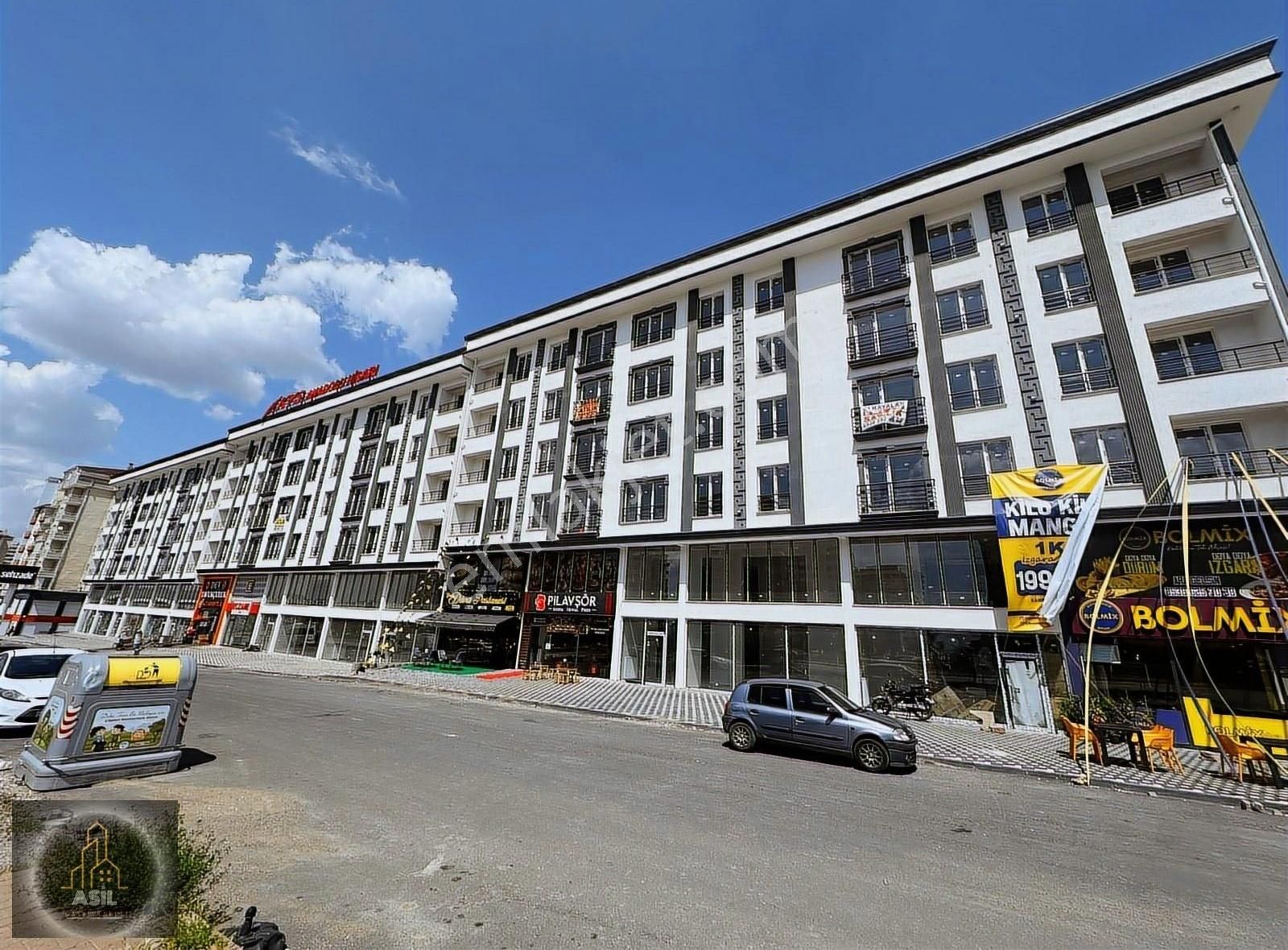 Asil Emlaktan Serkentte Sıfır Ara Kat 2+1 Meskenli Satılık Daire