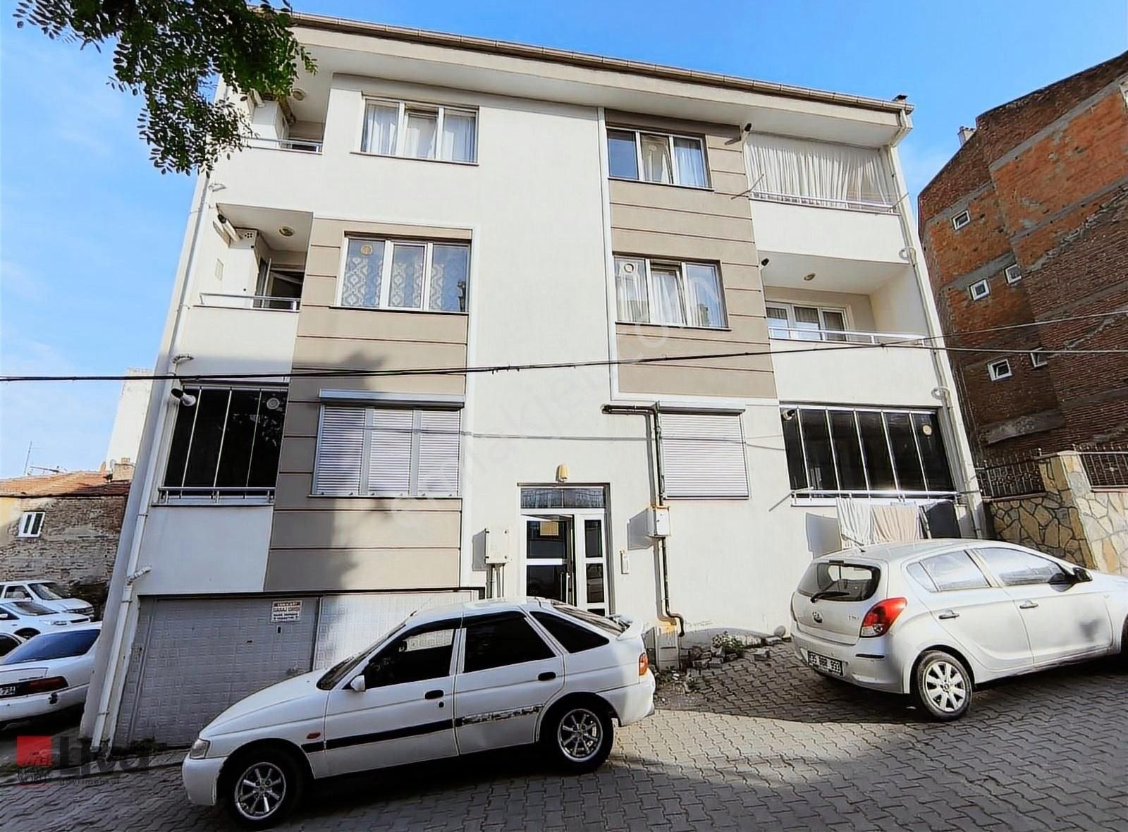 ▓ Liva'dan Çarşı Merkeze Yakın 4 Yaşında 1+1 ▓