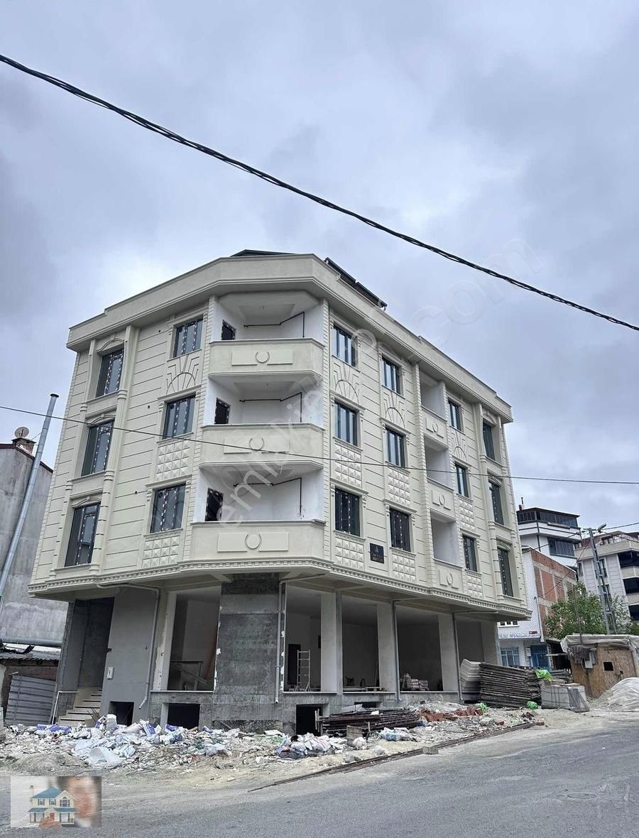 Bolluca Merkez Mahallesinde Satılık 4+2 Dublex Daire