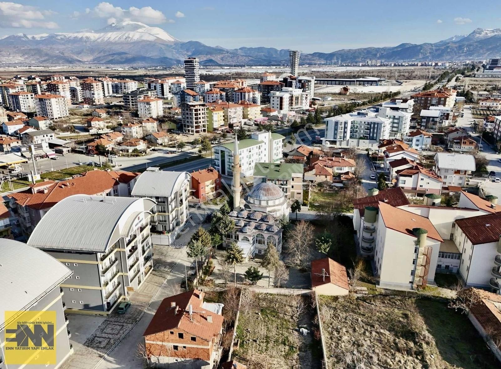 Isparta Çünür Yeni Otogar Cadde Yakını Satılık 1+1 Eşyalı Apart