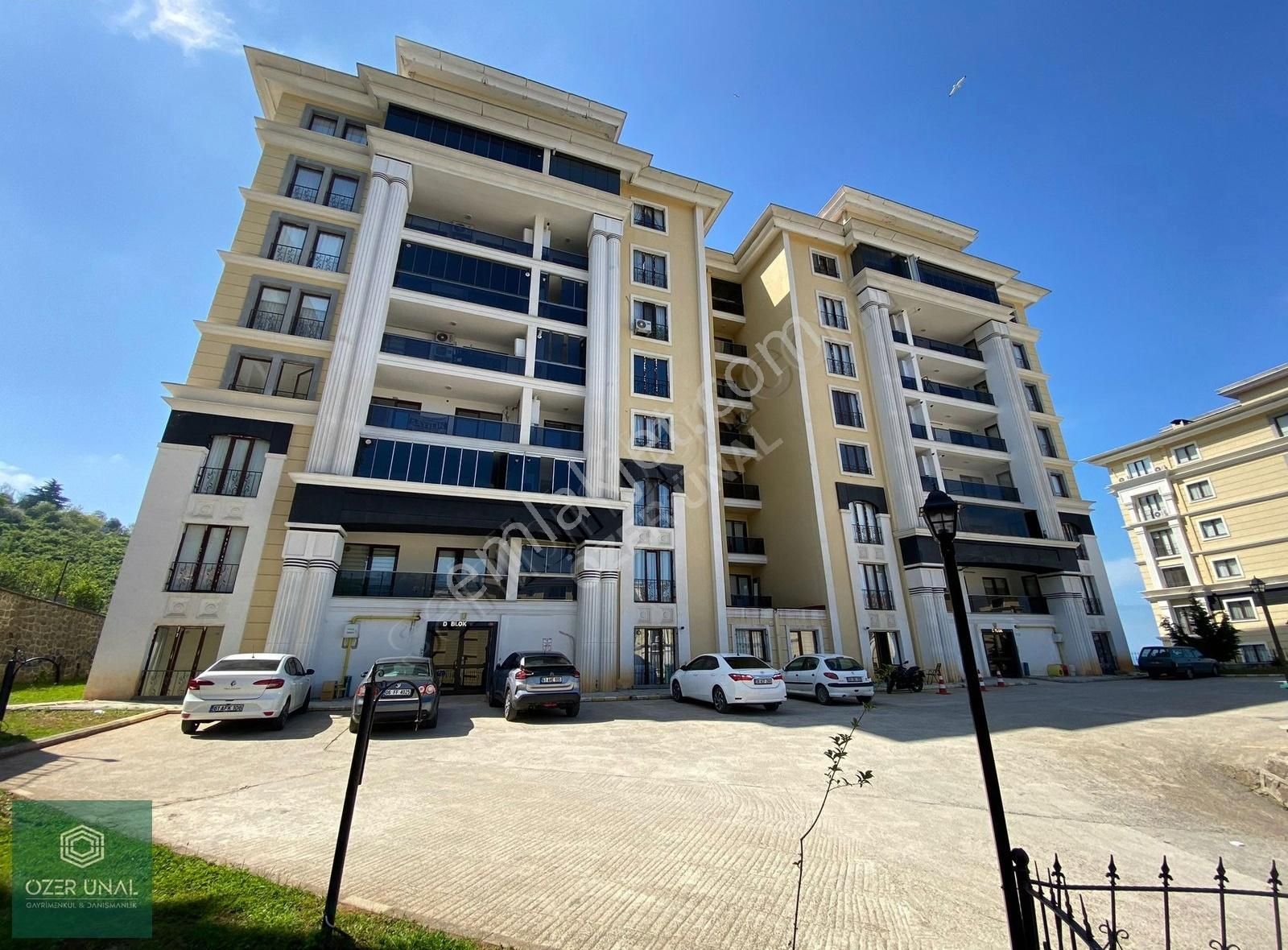 Trabzon Pelitli Kasır Yapı 1+1 Eşyalı Satılık Masrafsız Daire!
