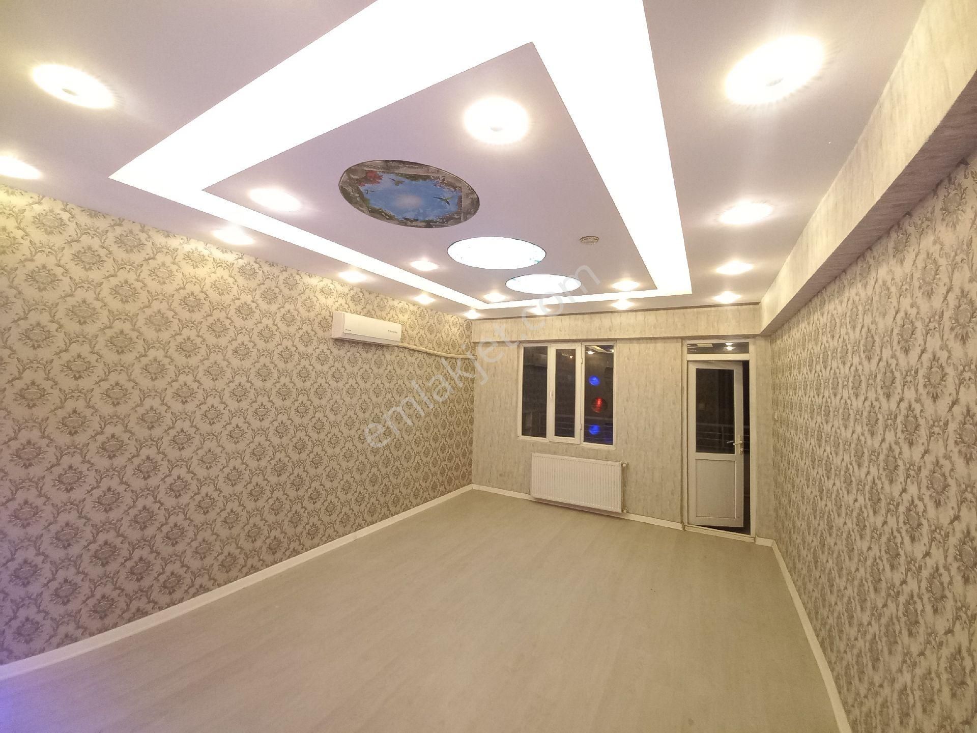 Kültür Emlaktan 35 Metre Yolu Girişinde Migros Arkası Uygun Fiyata 4+1 İçi Yapılı
