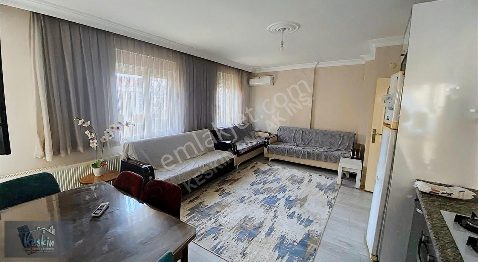 Ulusoy Caddesine Çok Yakın 2+1 Eşyalı Doğalgazlı