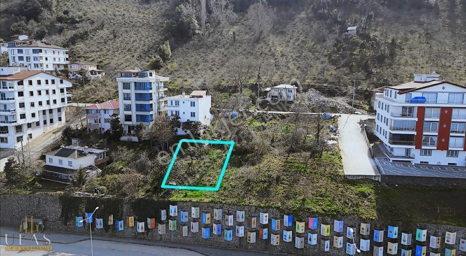 Kumbaşında Anayol Dibinde Emsalsiz Deniz Manzaralı Satılık Arsa