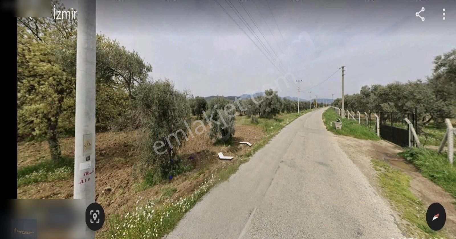 Torbalı Karakuyu'da 5.750 M2 Çift Tarafı Yol Tek Tapu Köy İçi