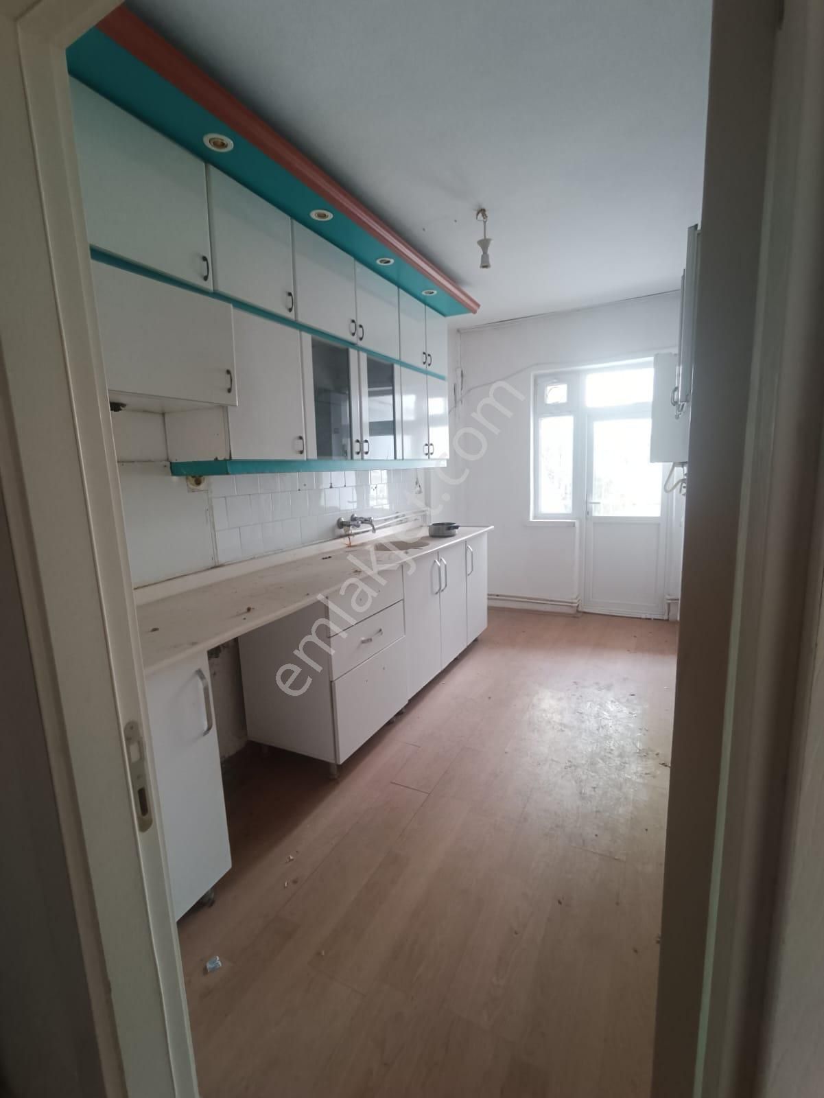 Mç Emlak'tan Mareşal Çakmak Mah'sınde 3+1 Satılık Daire