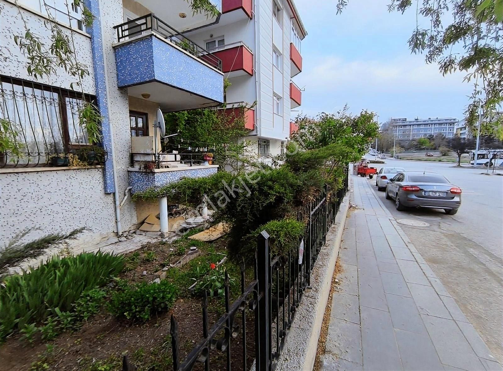 3+1 Geniş Merkezi Konum
