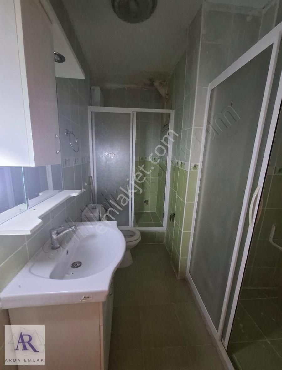 Alaybey Merkezde İzban Durağı Köşesinde 2+1 80 M2 - Görsel 4