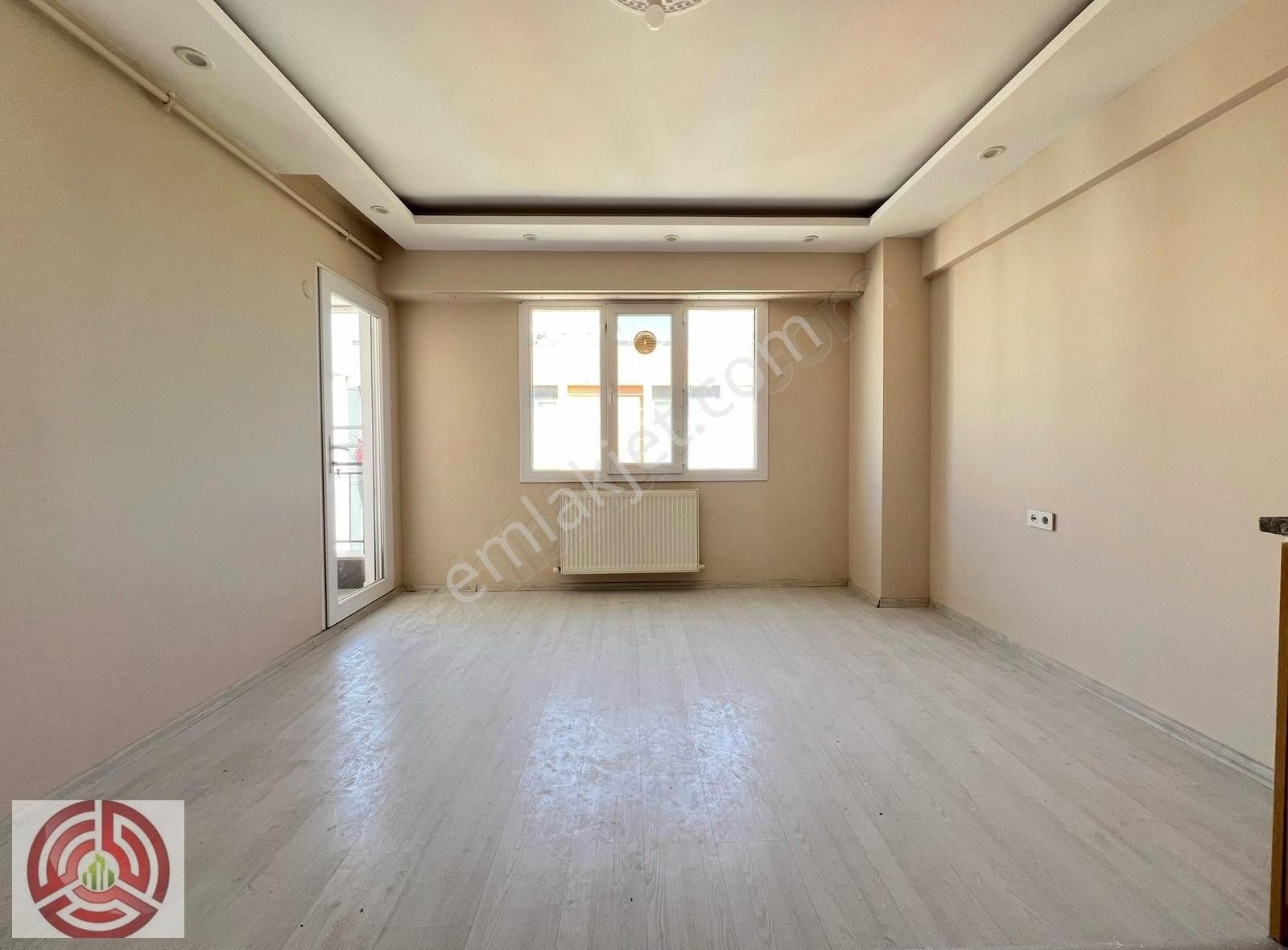 Emir Grup'tan Muradiye'de Satılık 2+1 Karanlık Odasız Daire