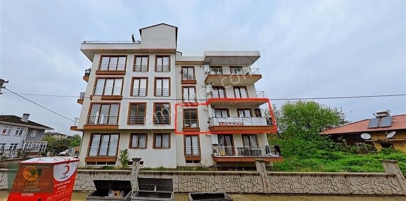 Furkan Demir'den Altınova Cumhuriyet'de 2+1 Arakat Satılık Daire