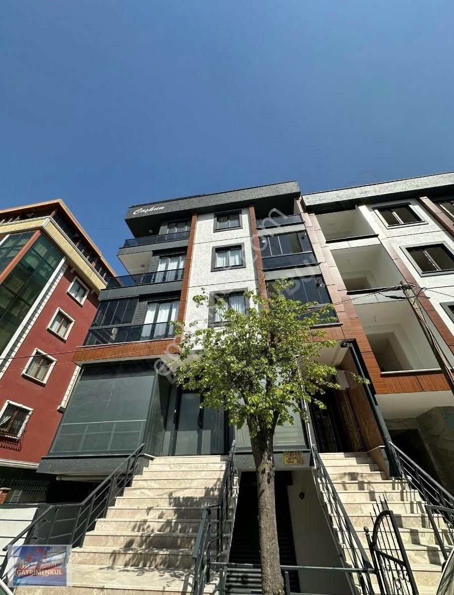 Beylikdüzü Yakupluda E-5 Yakın Dubleks 5+2 171 M2 Satılık
