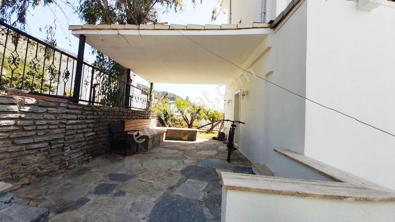 Bodrum Kumbahçe’de Deniz Manzarlı Satılık Tripleks 4+1 - Görsel 5