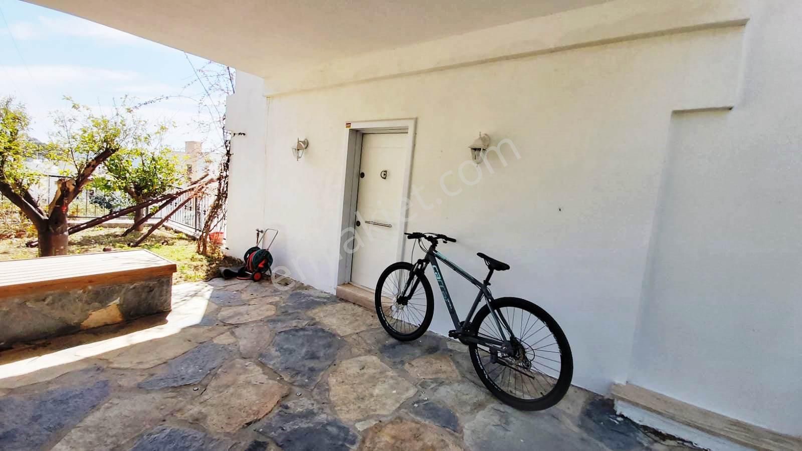 Bodrum Kumbahçe’de Deniz Manzarlı Satılık Tripleks 4+1 - Görsel 25