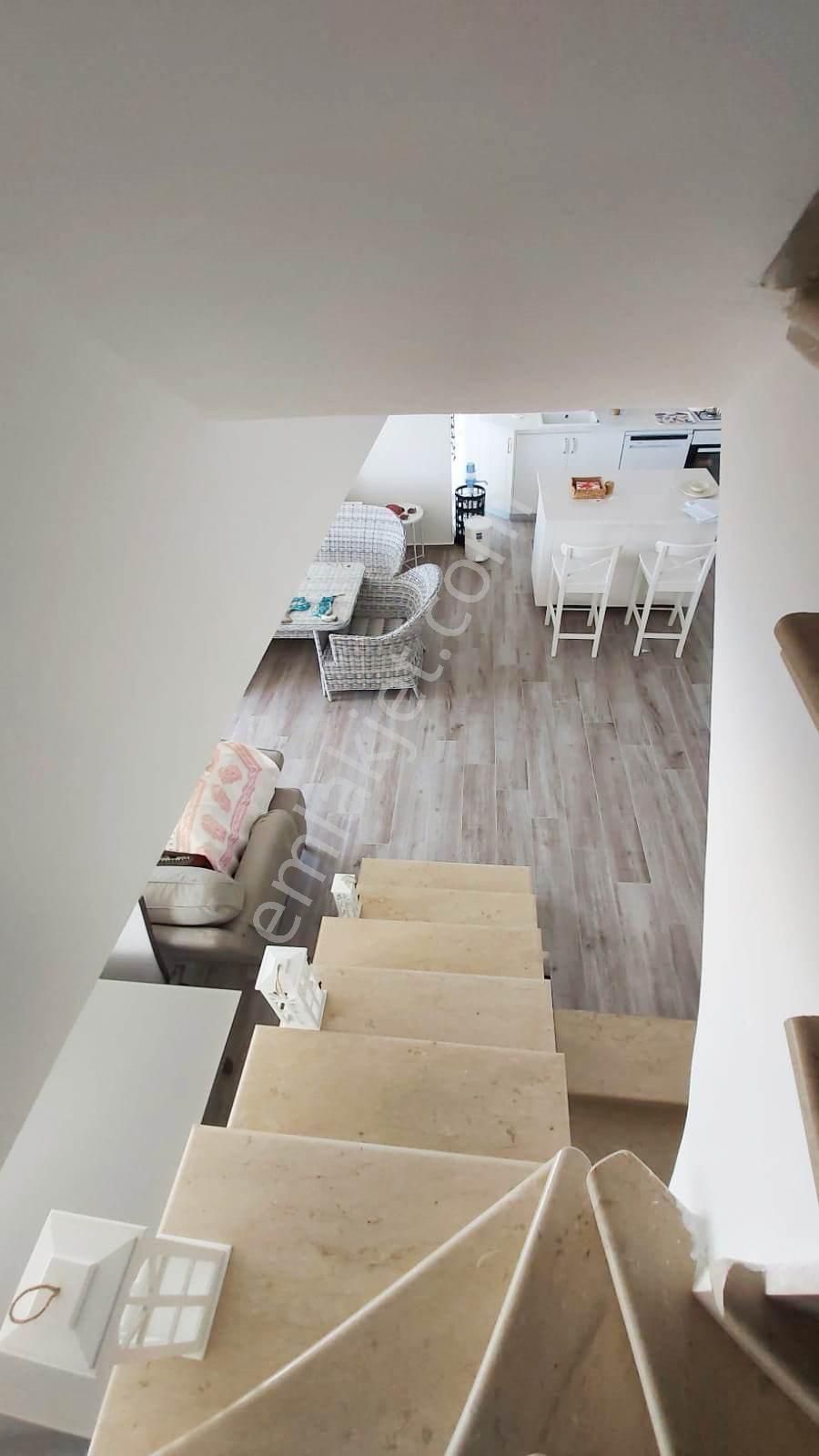 Bodrum Kumbahçe’de Deniz Manzarlı Satılık Tripleks 4+1 - Görsel 9