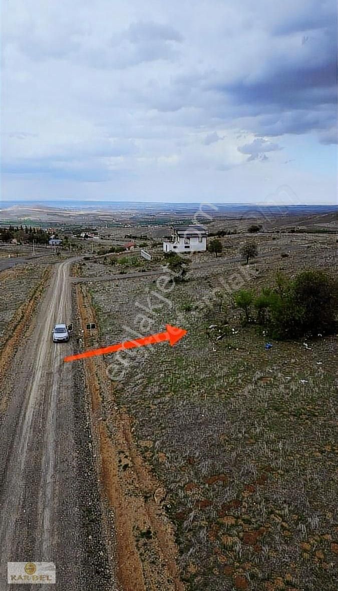 Meram Bayat Akören Yolu Yakını Satılık Müstakil 747m İmarlı Arsa