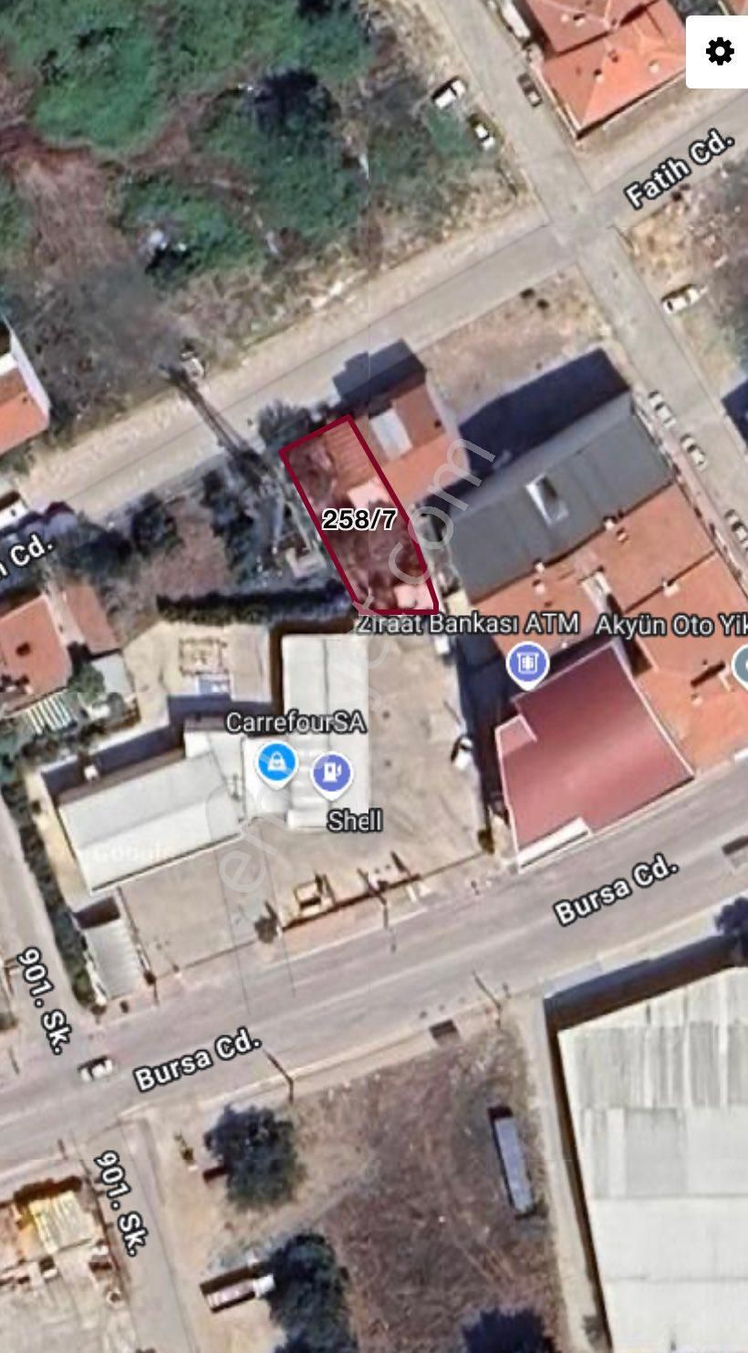 Roma 'dan Yeniceköy 'de Kat Karşılığı Arsa - Görsel 2