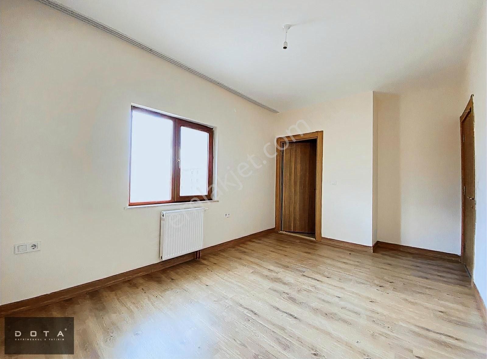 Dota'dan 1. Etap Kayalar Toki'de 2,5+1 Ebeveyn Banyolu Daire