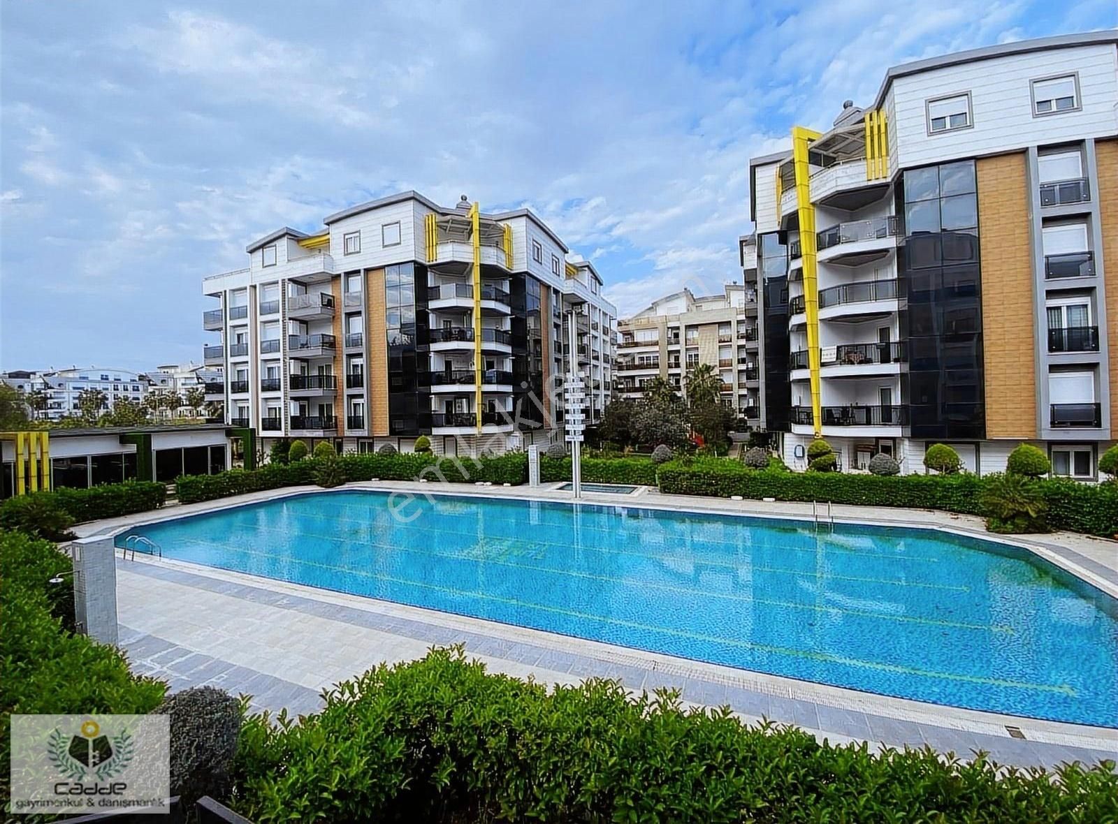 Bileydi Yaşamda 1+1 Arakat Havuz Cepheli Lüks Satılık Daire - Görsel 33