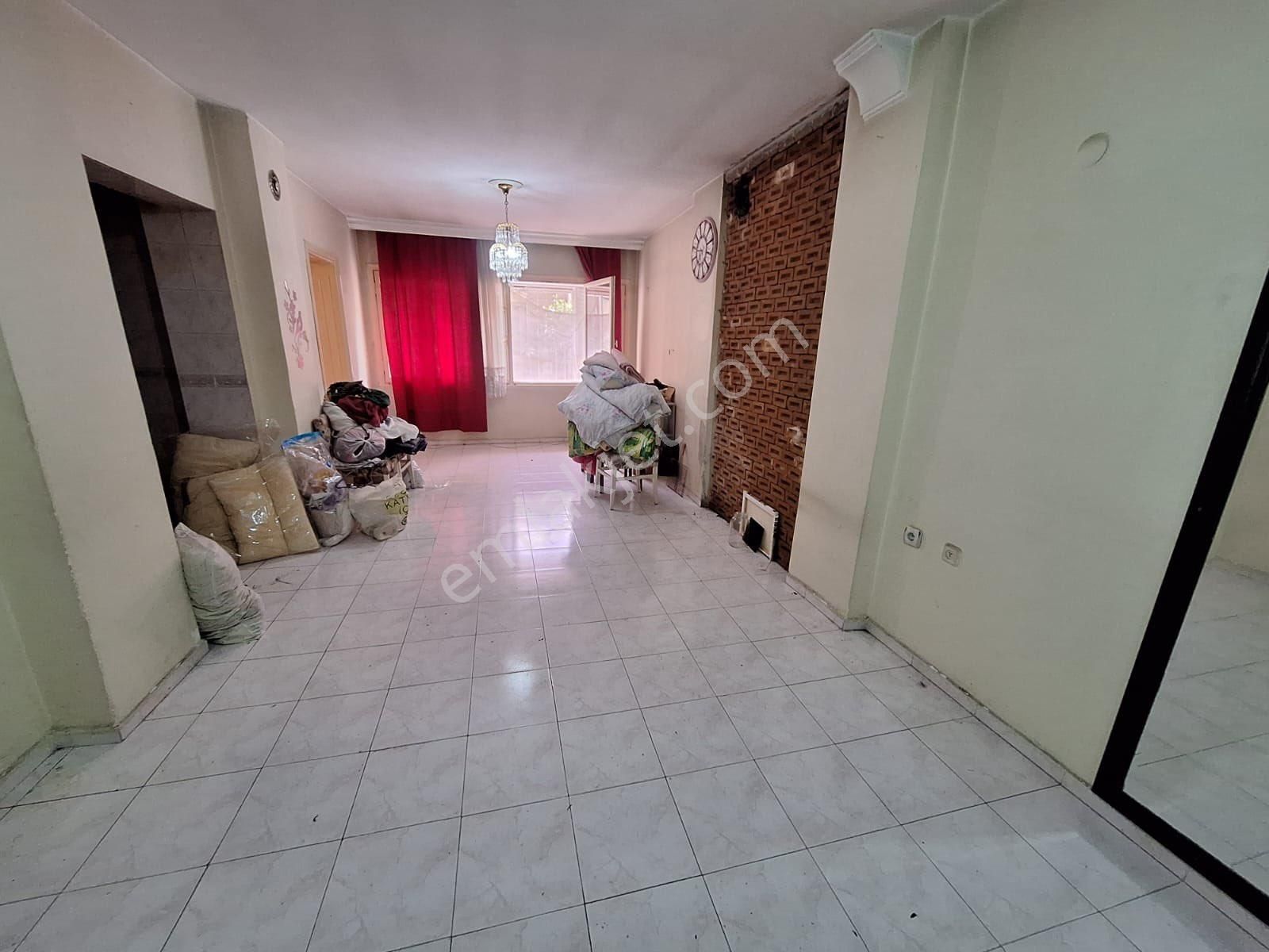 Üçyol Yürüme Mesafesinde 1+1 Klasik Daire
