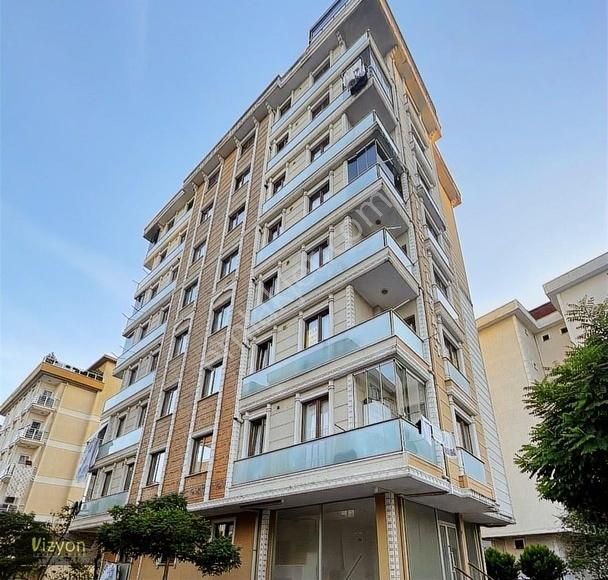 Çekmeköy Aydınlar Mahallesinde Satılık 3+1 Arakat Daire