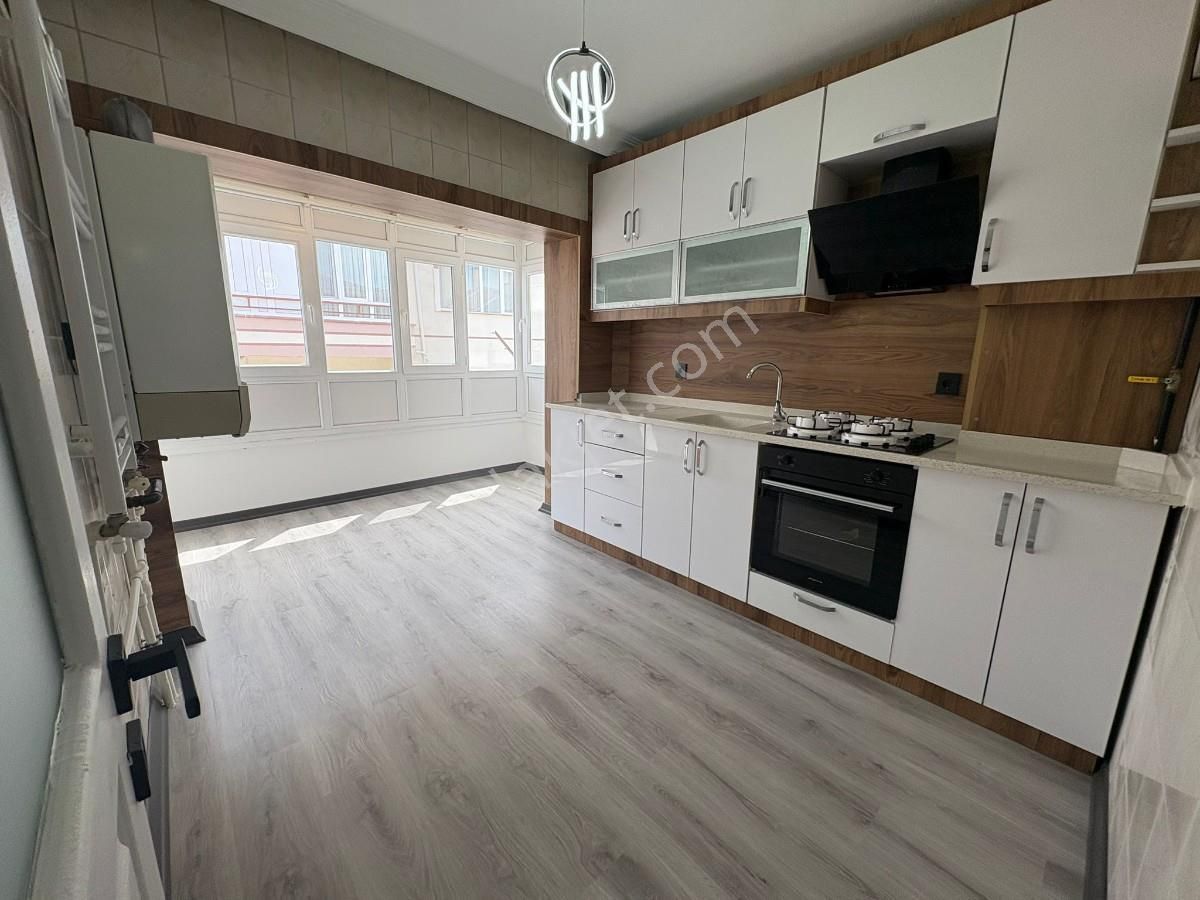 Sincan Pınarbaşı Mah Full Yapılı Depremprojeli 3+1bağımsız Daire