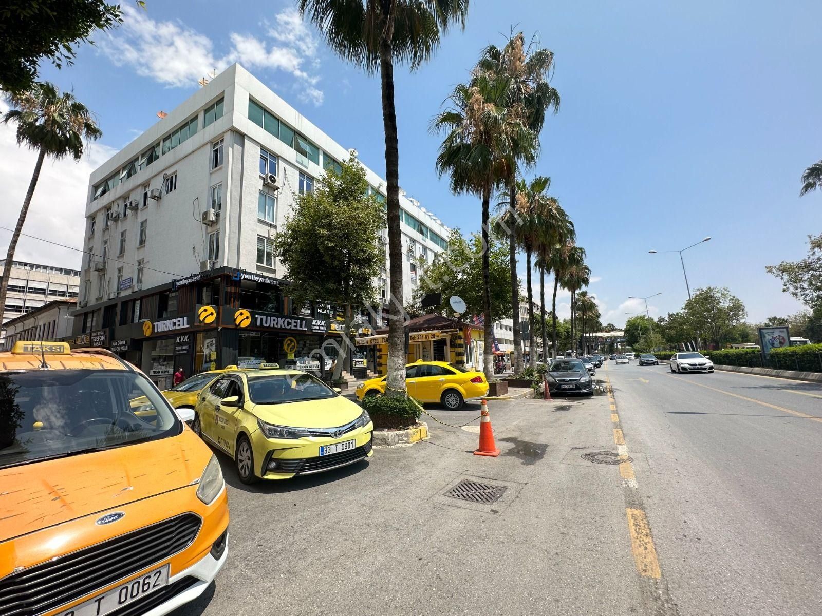 Arve'den Limana Karşı Ana Cadde Üzeri Tabela Değeri Yüksek Ofis