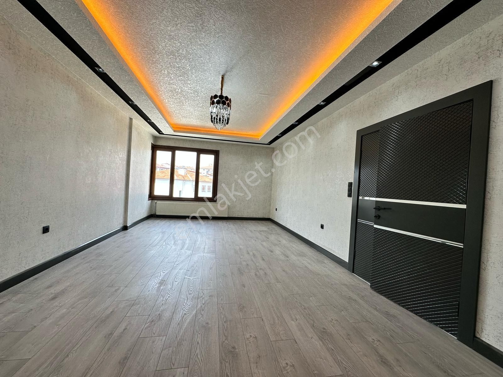 Antares Avm Yakını Site İçinde 3+1 145m2 Çift Banyolu - Görsel 11