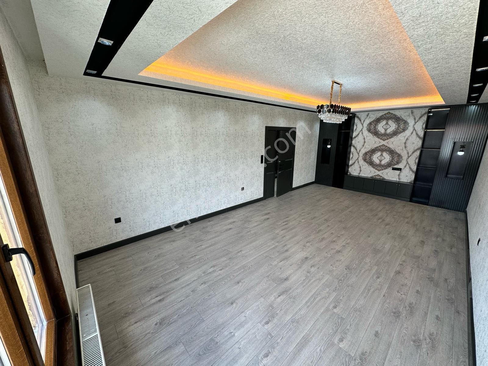 Antares Avm Yakını Site İçinde 3+1 145m2 Çift Banyolu - Görsel 8