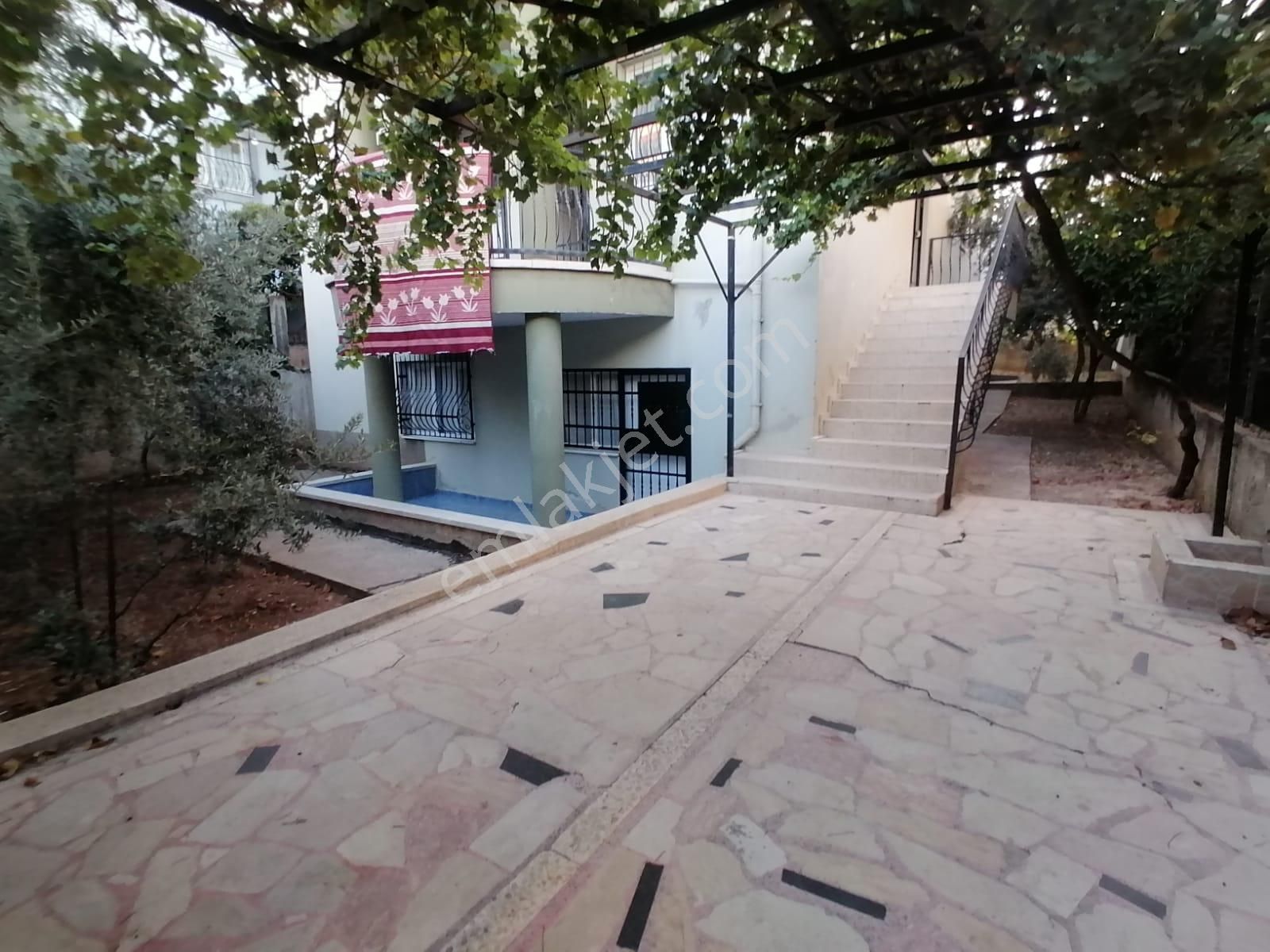 Kurttepe Ruh Sağlığı Arkası Dogalgazlı Müstakil 2+1 Daire