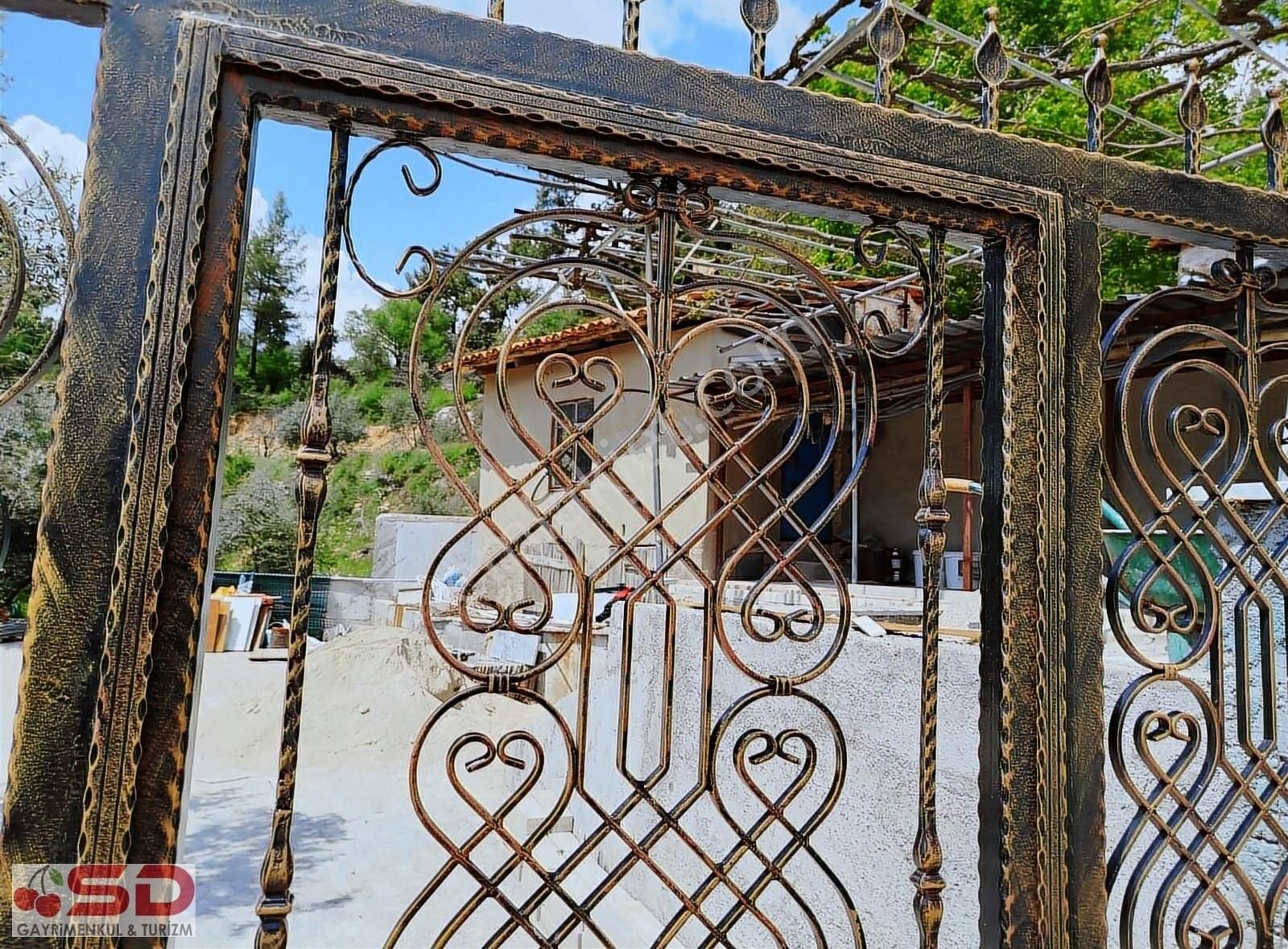 Muğla Menteşe Fadılca Da İçinde Evi Olan Satılık Arsa - Görsel 2