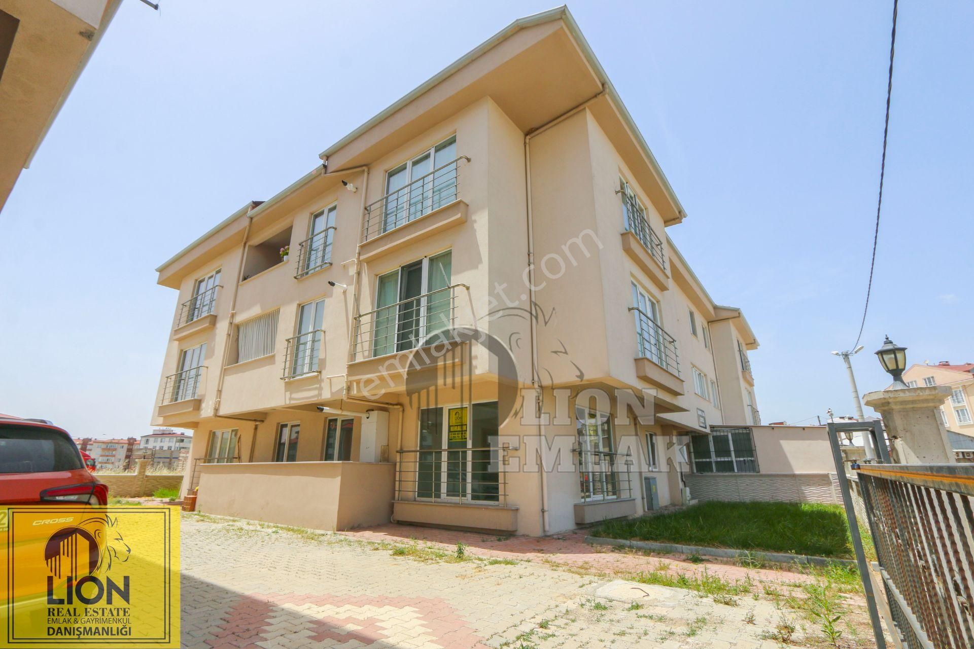 Bandırma 600 Evler'de Adliye Yakını,balkonlu Kiralık 3+1 Daire