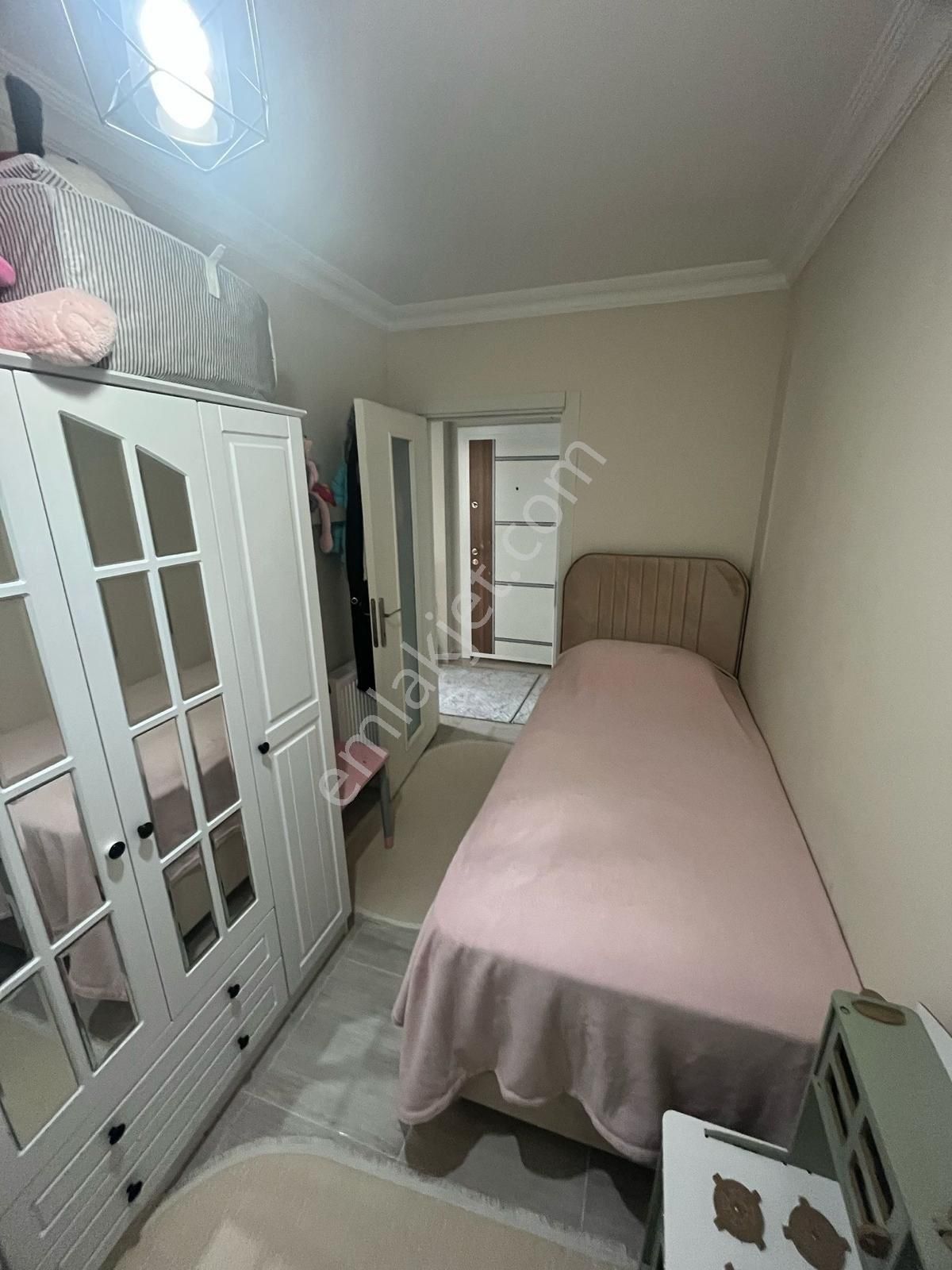 Yenidoğan Safa Mahallesinde İki Aileye Uygun Çatı Dubleks Daire !! - Görsel 10