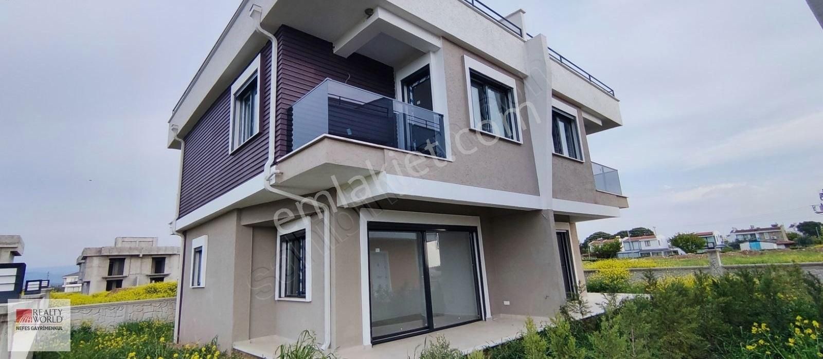 Rw Nefes'ten Gömeç Sahil'e Yürüme Mesafesinde 3+1 Teraslı Villa